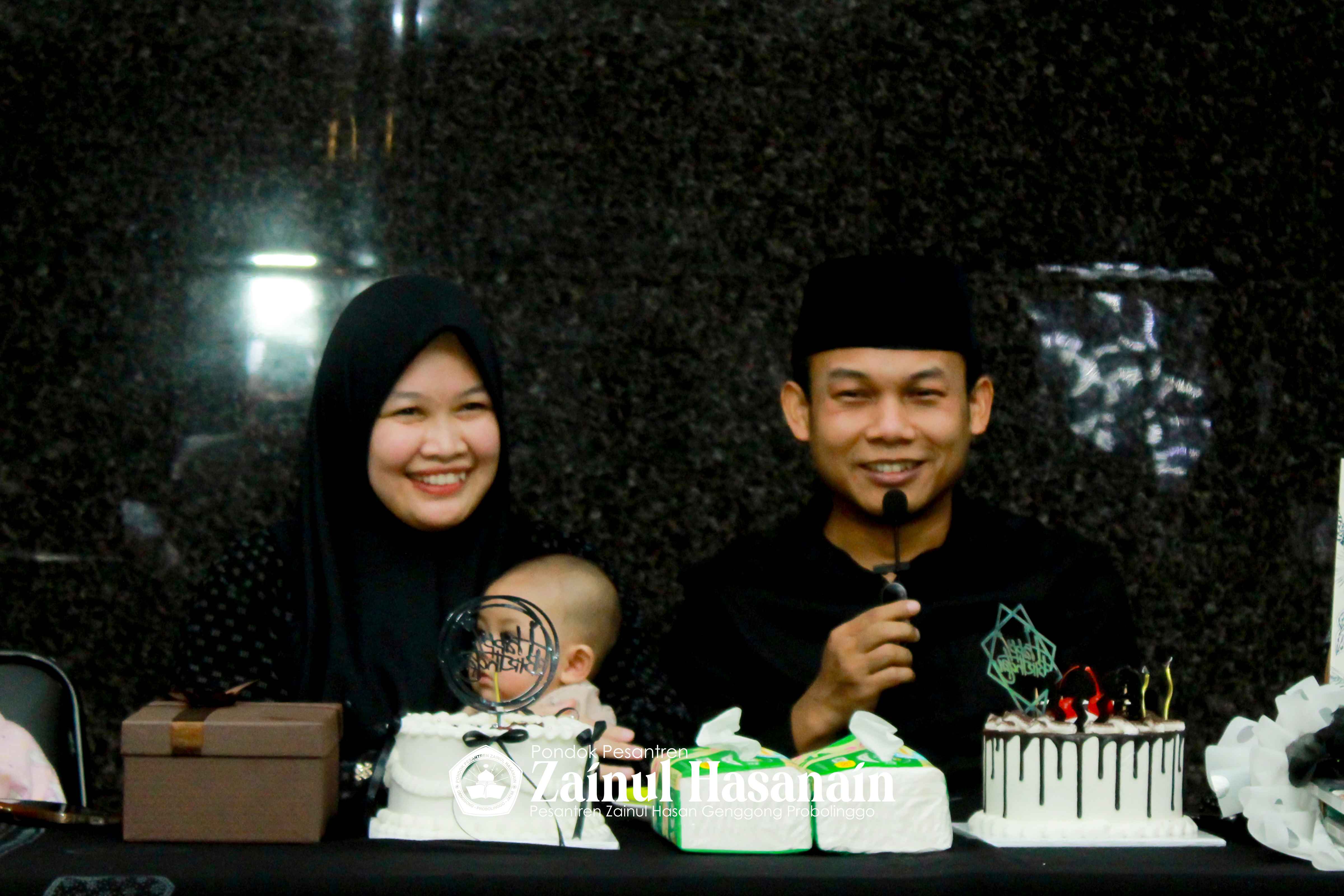 Kehangatan Malam Perayaan Milad Gus Falih dan Ning Farah Bersama Santri Zahanain